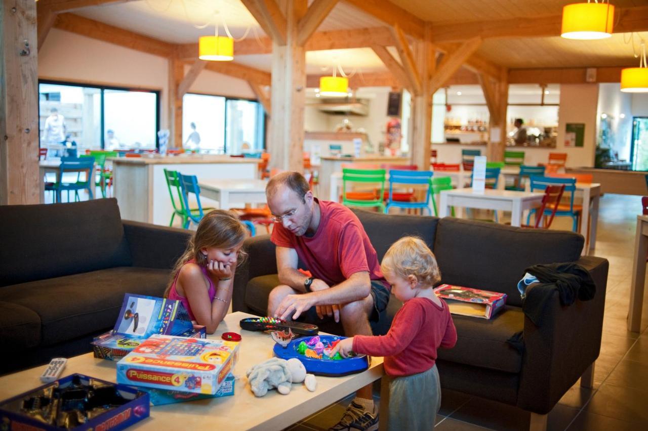 Huttopia Les Chateaux Campsite Bracieux